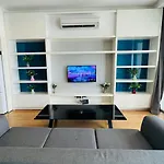 The Platinum Klcc By Castle